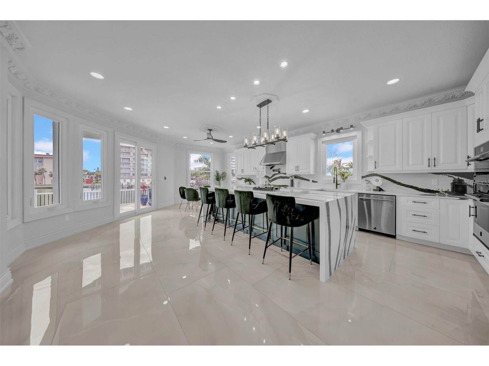 124 Leeward Island Clearwater Beach FL 33767 - CLEARWATER CHANEL TB8458455 image20