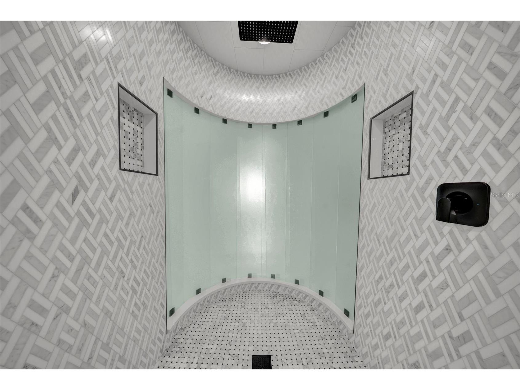 124 Leeward Island Clearwater Beach FL 33767 - CLEARWATER CHANEL TB8458455 image42