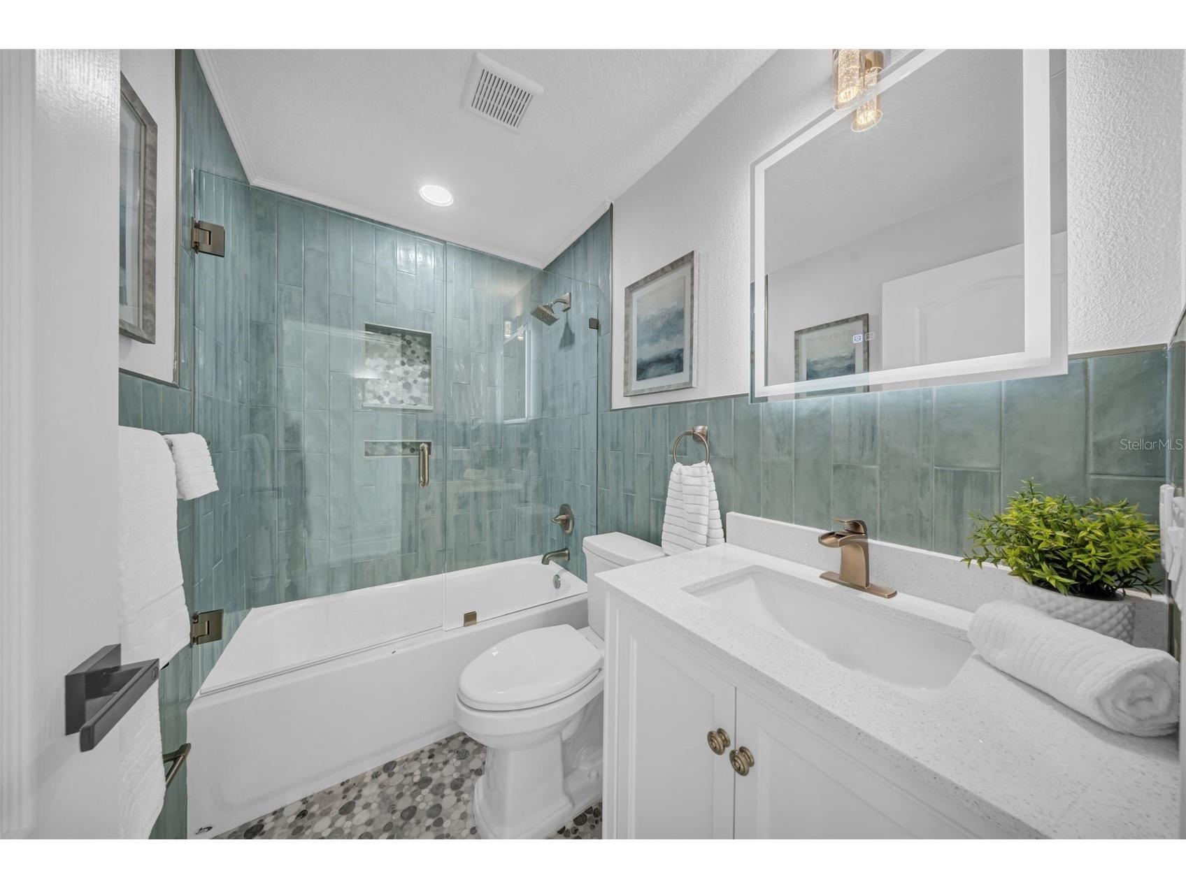 124 Leeward Island Clearwater Beach FL 33767 - CLEARWATER CHANEL TB8458455 image57