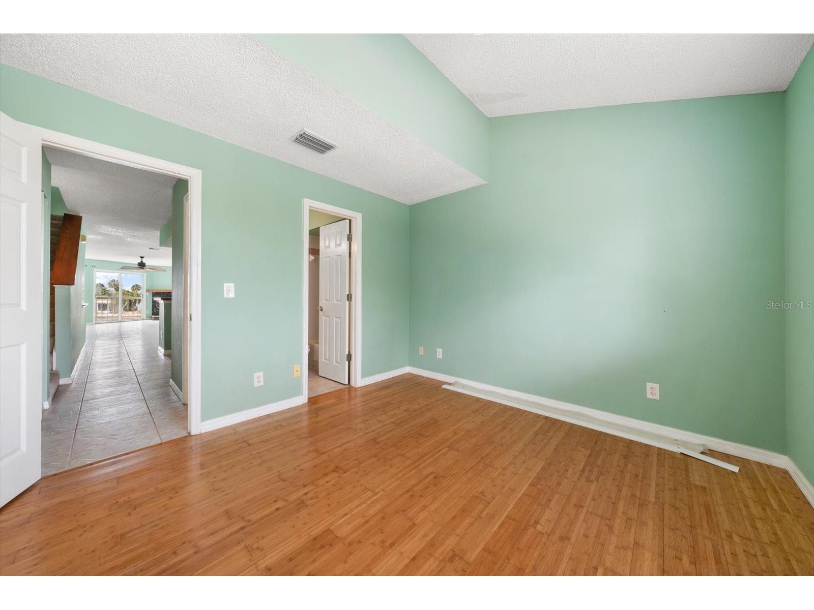 124 Marcdale Boulevard Indian Rocks Beach FL 33785 TB8495027 image43
