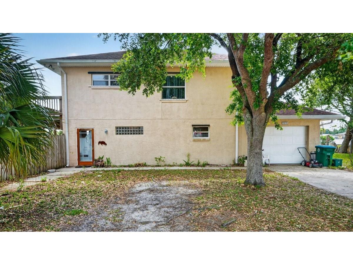 124 Randle Avenue Oak Hill FL 32759 - INDIAN RIVER LAGOON V4949325 image1
