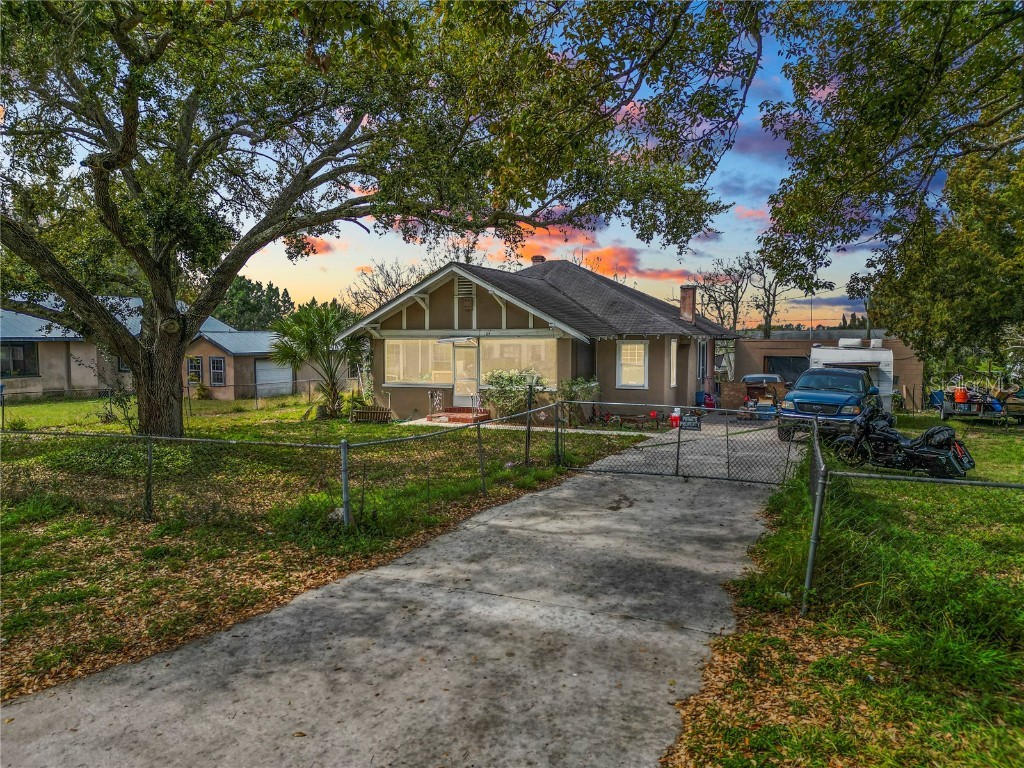 124 S 1st Street Haines City FL 33844 L4942984 image1
