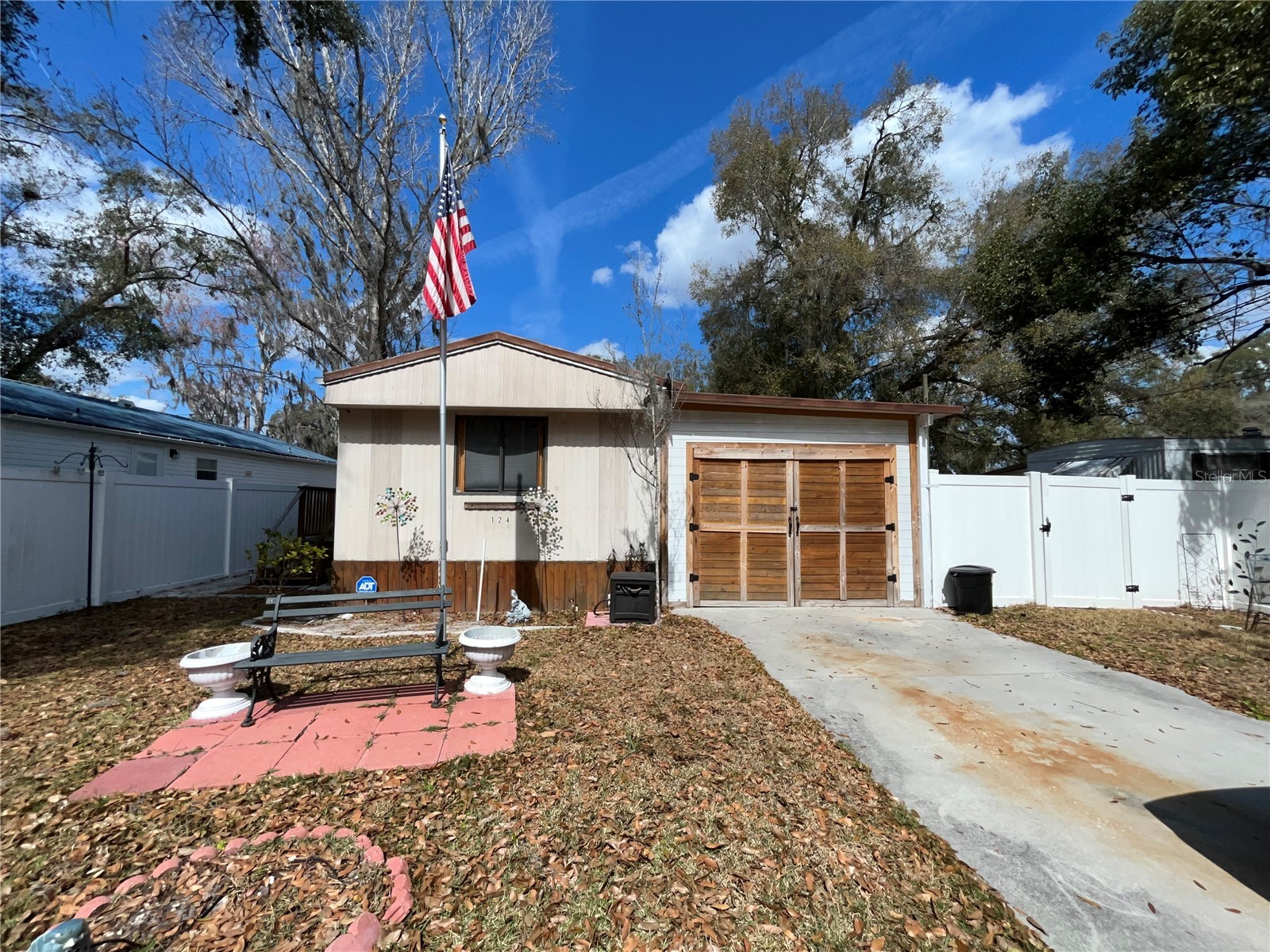 124 W Parker Avenue Bushnell FL 33513 TB8481182 image1