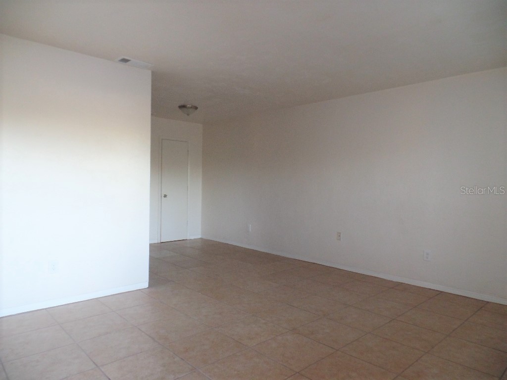 1240 70th Street N #7 Saint Petersburg FL 33710 TB8511549 image2