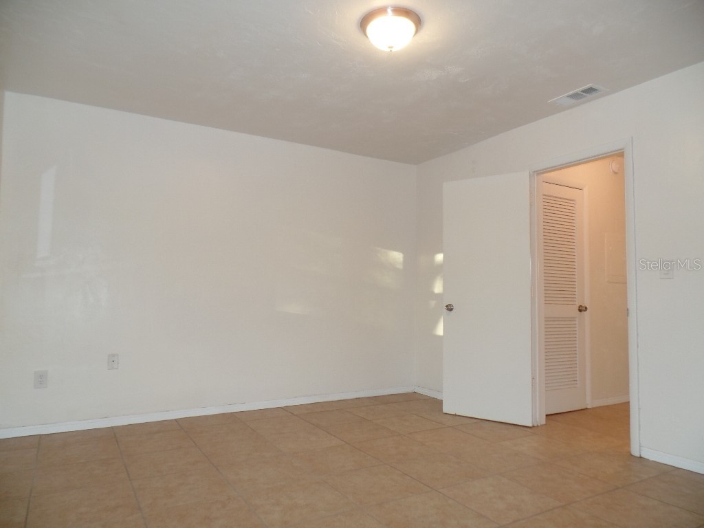 1240 70th Street N #7 Saint Petersburg FL 33710 TB8511549 image7