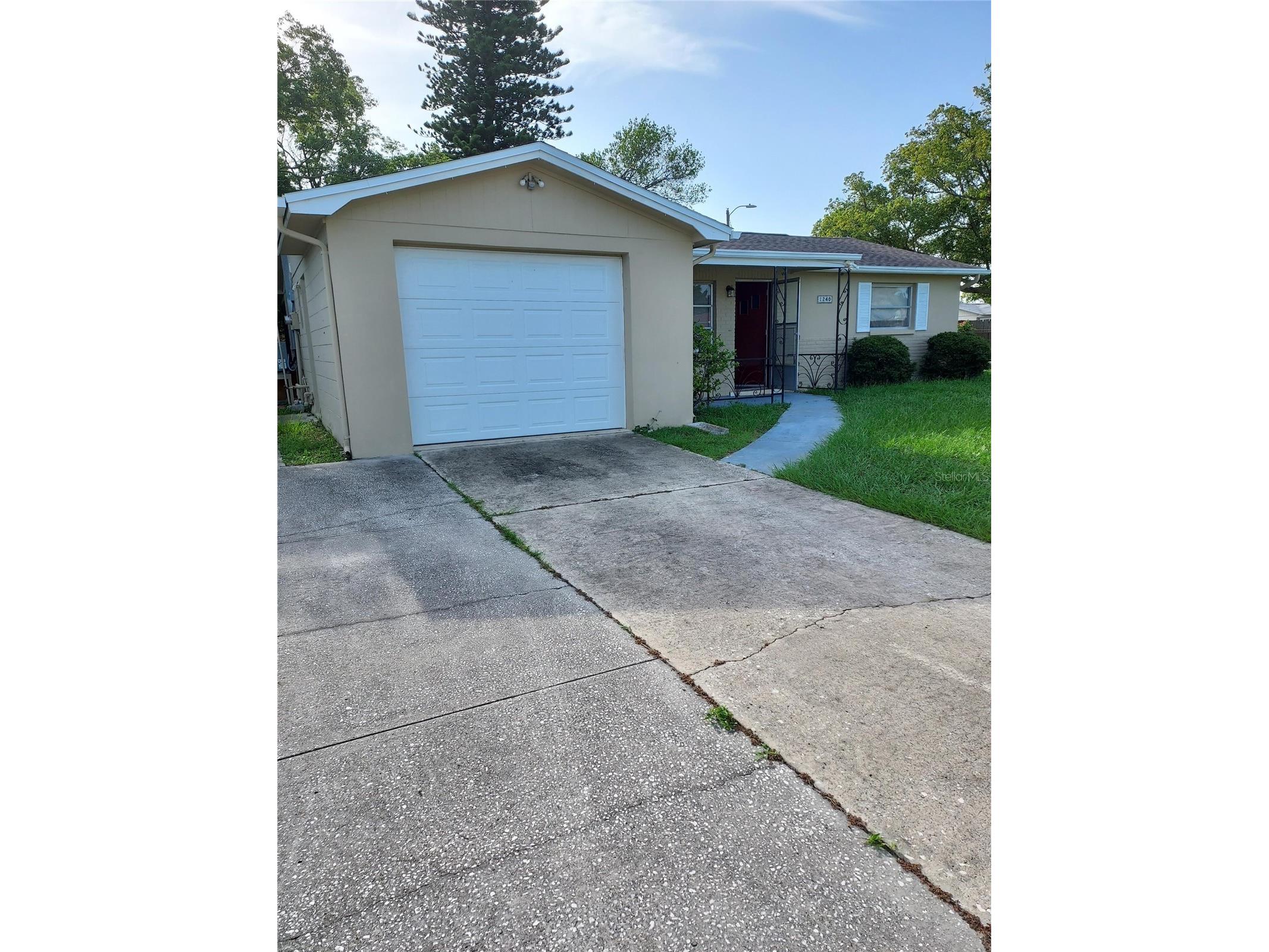 1240 Chelsea Lane Holiday FL 34691 O6415458 image1
