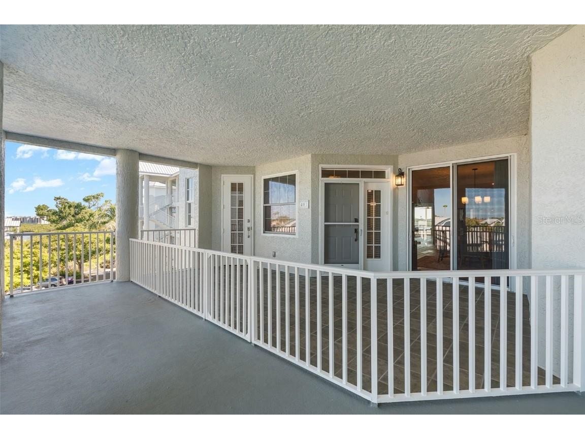 1240 Dolphin Bay Way #401 Sarasota FL 34242 - LITTLE SARASOTA BAY A4658380 image2