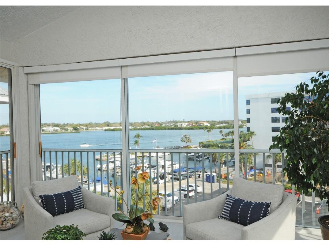 1240 Dolphin Bay Way #502 Sarasota FL 34242 - INTRACOASTAL WATERWAY A4589599 image1