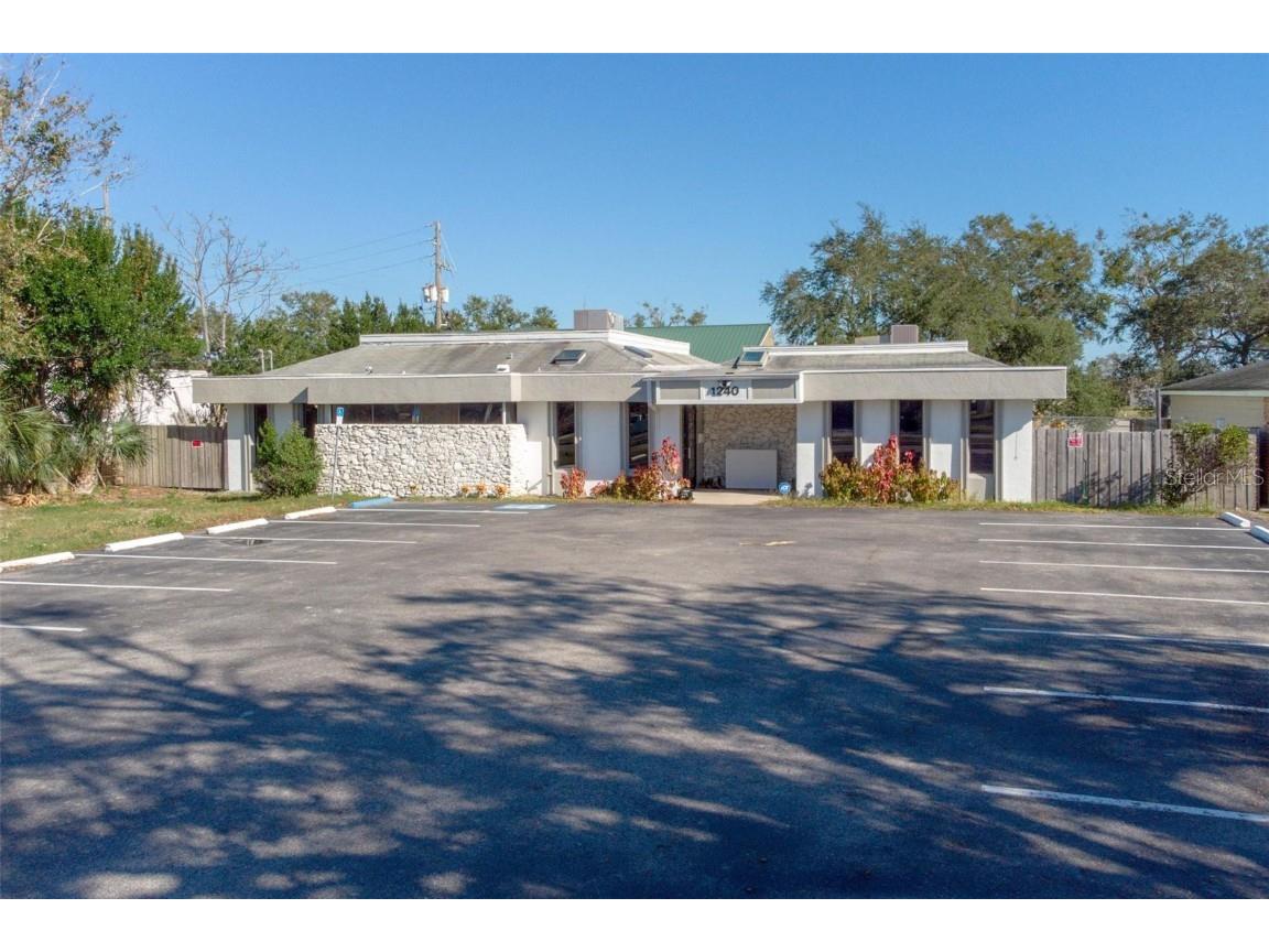 1240 E Normandy Boulevard Deltona FL 32725 V4945575 image2