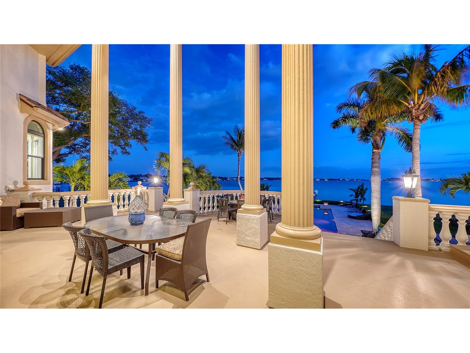 1240 Hillview Drive Sarasota FL 34239 A4688990 image6