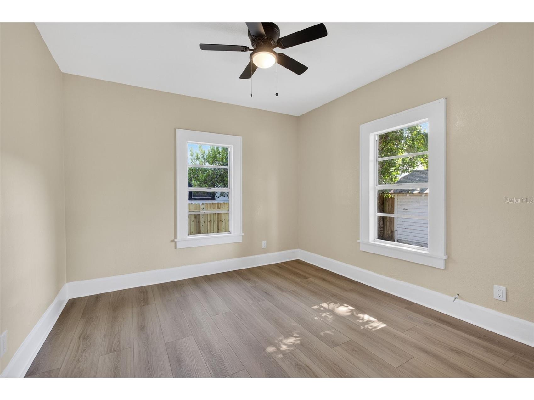 1240 James Avenue S Saint Petersburg FL 33705 TB8414281 image22