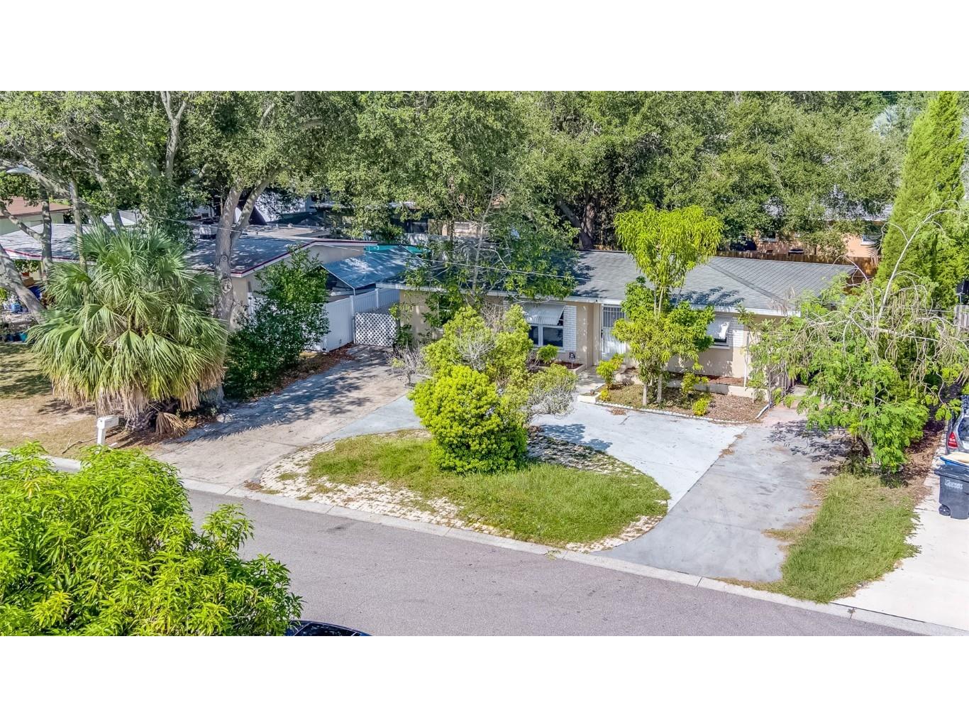 1240 Pineview Avenue Clearwater FL 33756 U8209428 image1