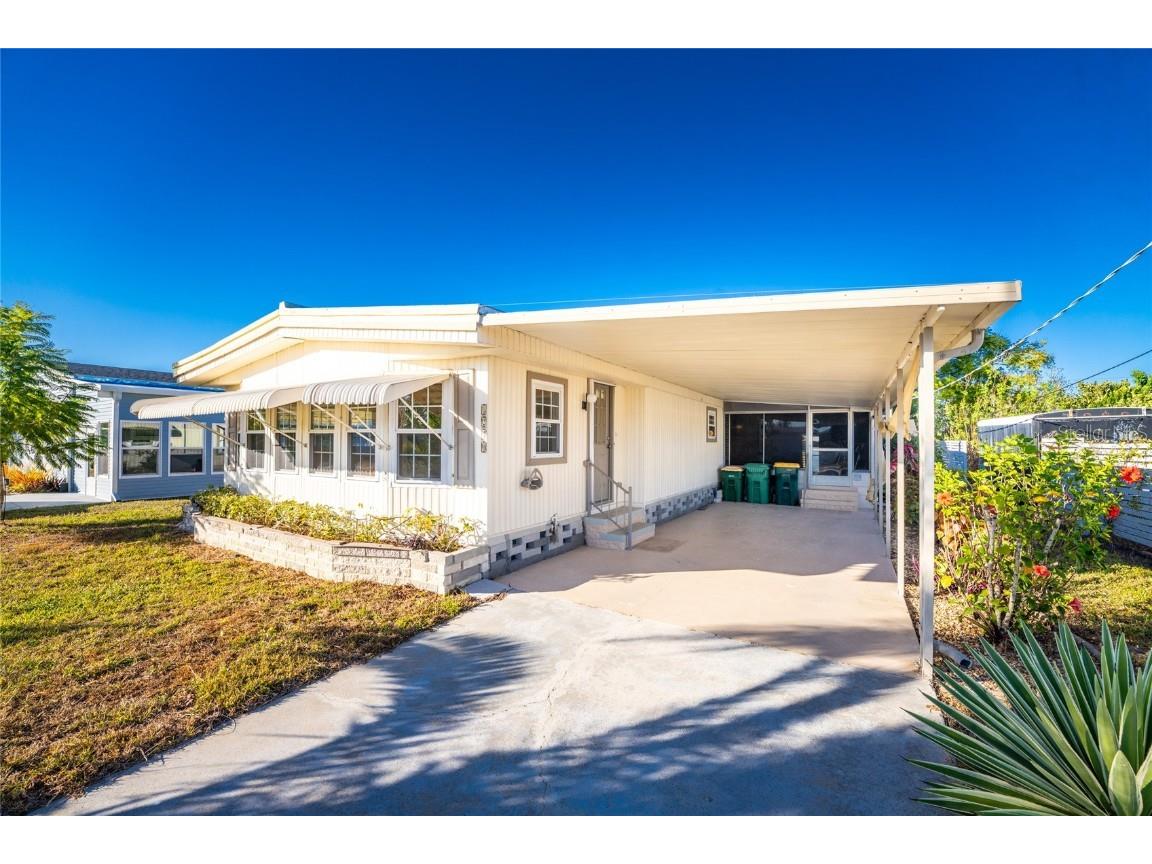 1240 Seagull Drive Englewood FL 34224 - CATFISH WATERWAY D6145210 image3