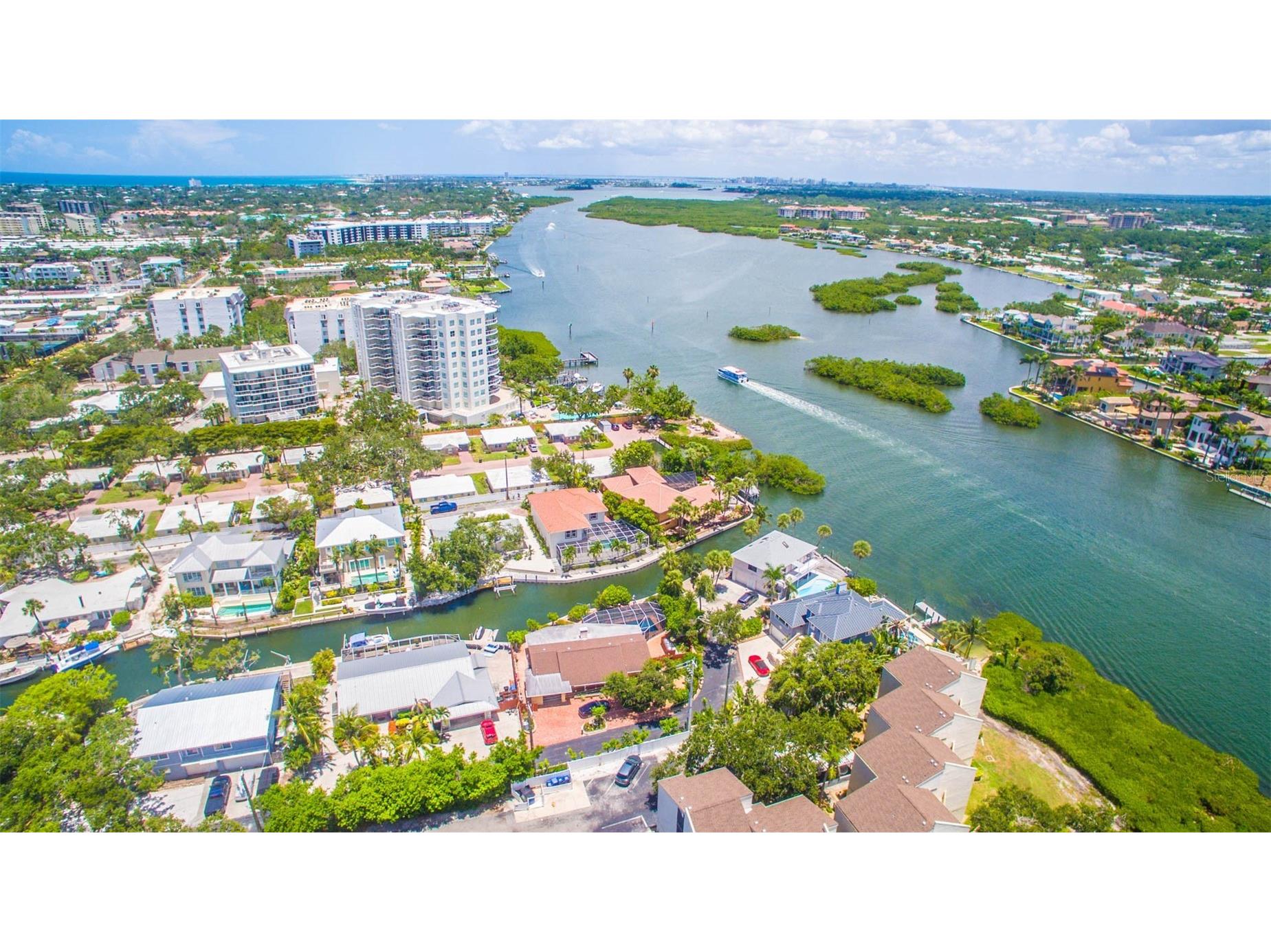 1240 Solitude Lane Sarasota FL 34242 A4655955 image1