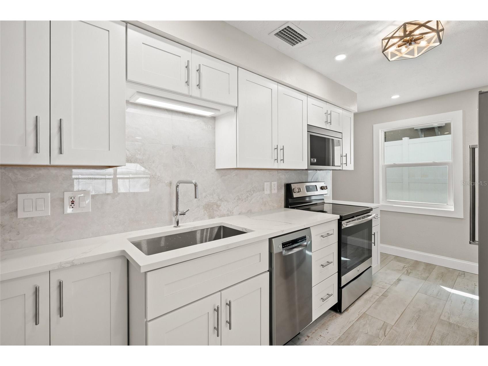 1240 Solitude Lane Sarasota FL 34242 A4655955 image50