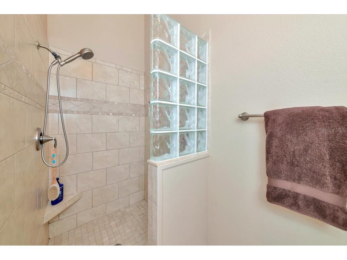 1240 Spoonbill Landings Circle Bradenton FL 34209 A4699662 image35
