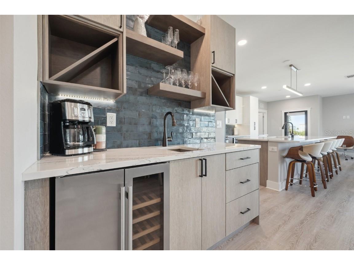 12400 Capri Circle N #B Treasure Island FL 33706 TB8427178 image7