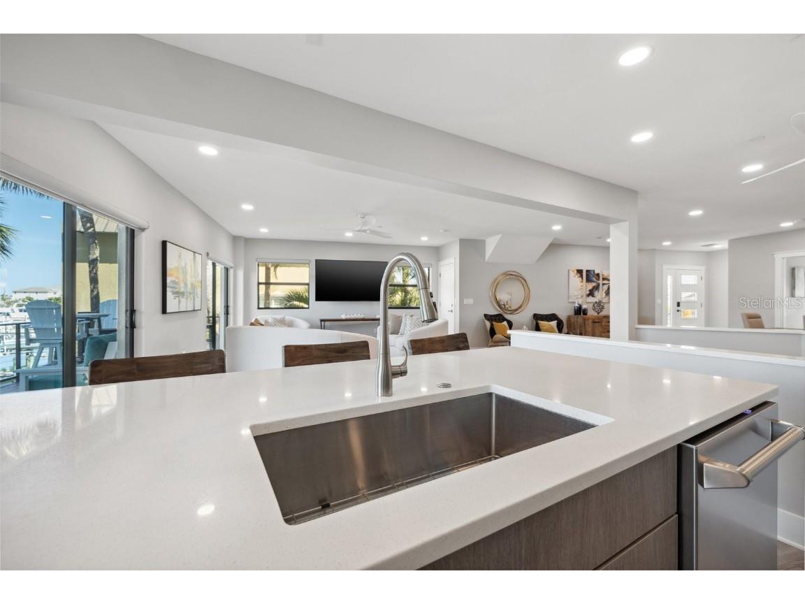 12400 Capri Circle N Treasure Island FL 33706 TB8396852 image37