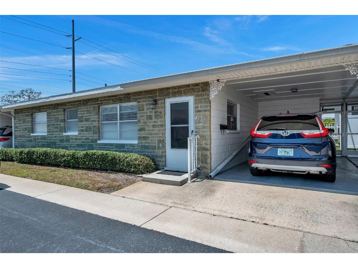 12400 Park Boulevard #423 Seminole FL 33772 U8199241 image1