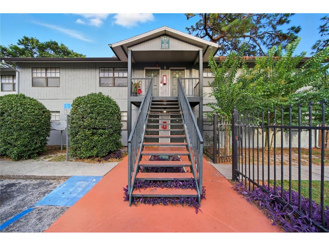 12401 Oak Cedar Place #201 Tampa FL 33612 TB8421324 image1