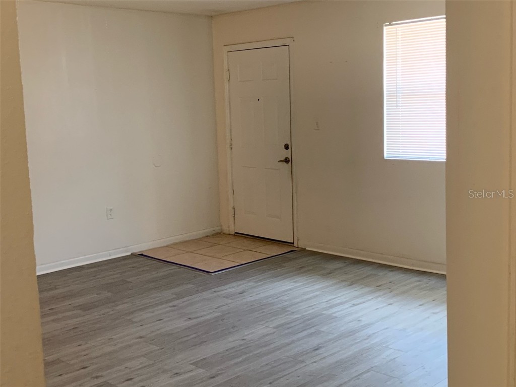 12403 Hibiscus Oak Place #202 Tampa FL 33612 TB8356396 image4