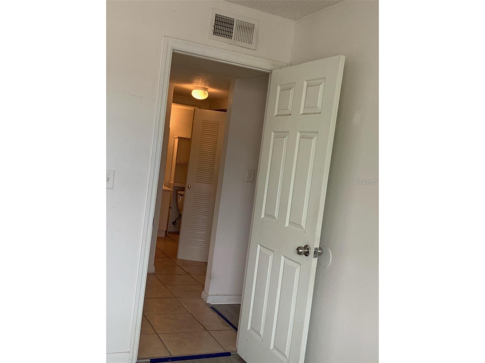 12403 Hibiscus Oak Place #202 Tampa FL 33612 TB8496922 image11