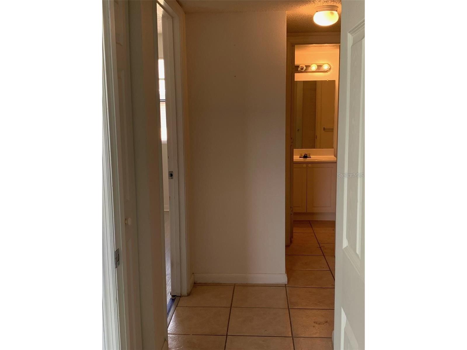 12403 Hibiscus Oak Place #202 Tampa FL 33612 TB8496922 image13
