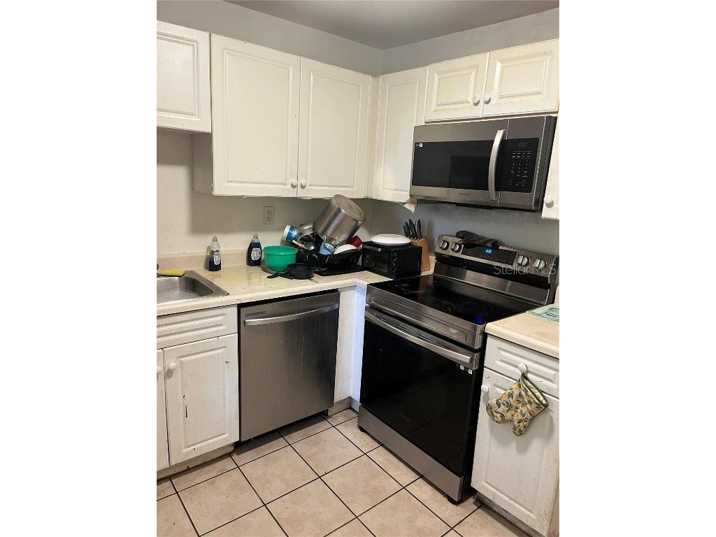 12403 Oak Cedar Place #202 Tampa FL 33612 TB8437572 image3