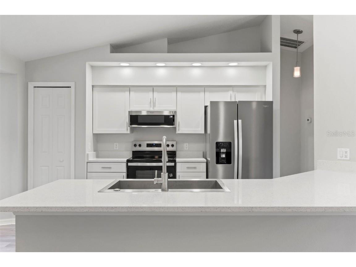 12403 Snowy Egret Avenue Weeki Wachee FL 34614 W7880145 image5