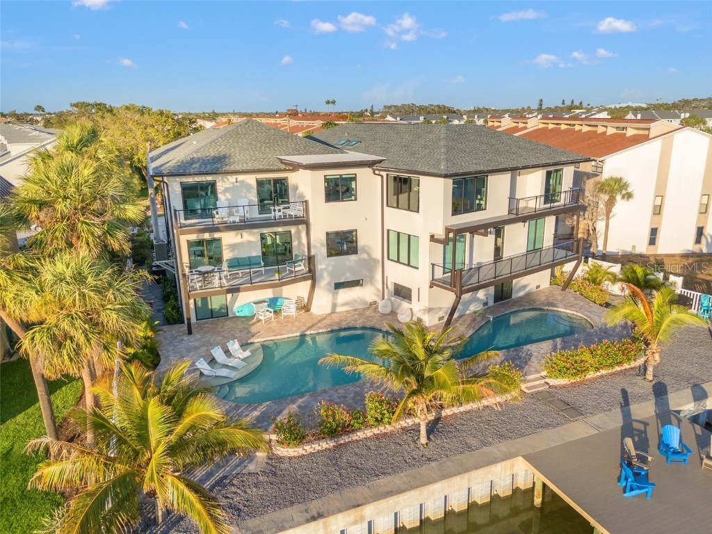 12404 Capri Circle N Treasure Island FL 33706 TB8428206 image2