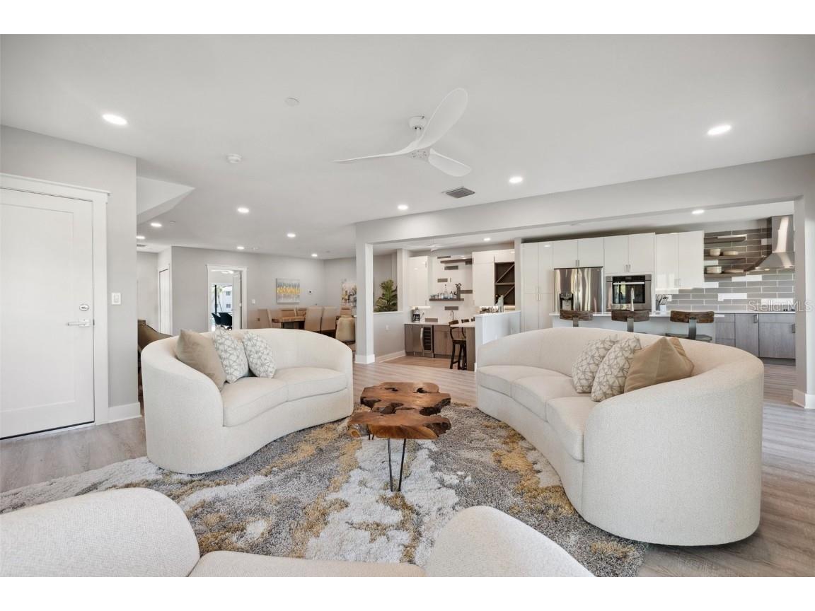 12404 Capri Circle N Treasure Island FL 33706 TB8428206 image3