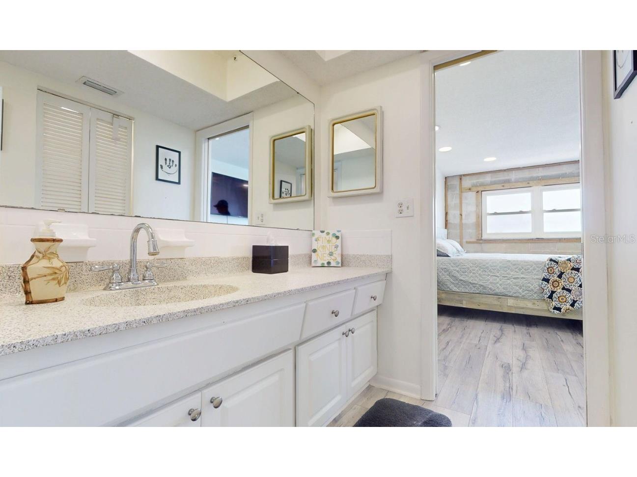 12405 3rd Street E #306 Treasure Island FL 33706 TB8372138 image50