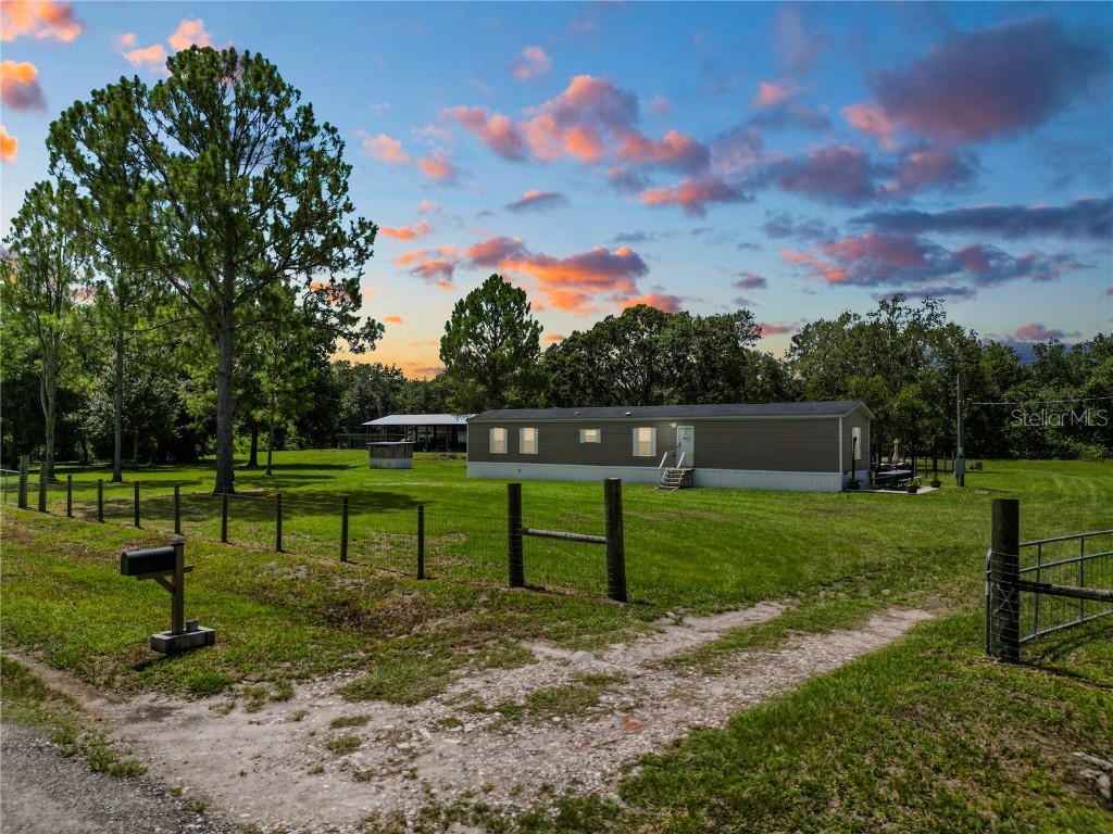 12406 Country Side Drive Lakeland FL 33809 L4955145 image1