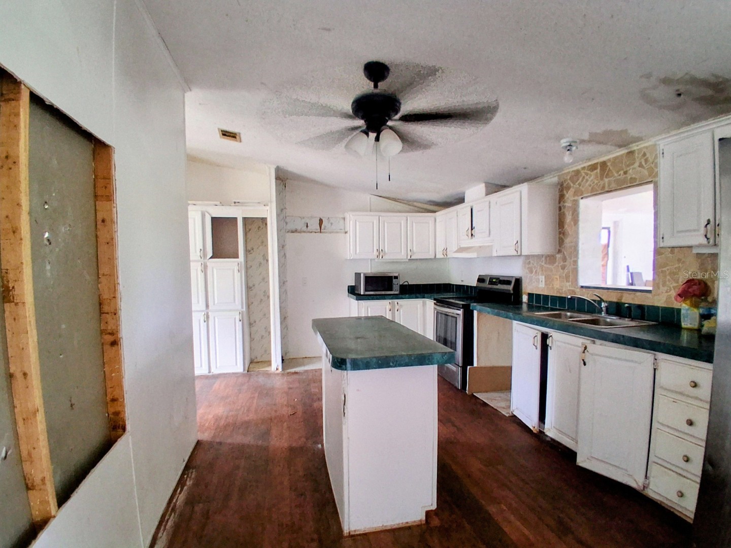 12406 Hudson Avenue Hudson FL 34669 W7886135 image15