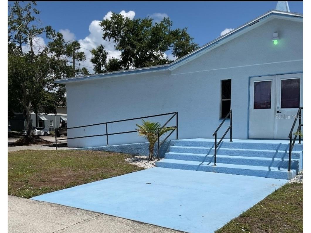 1241 22nd Street S Saint Petersburg FL 33712 TB8511084 image4