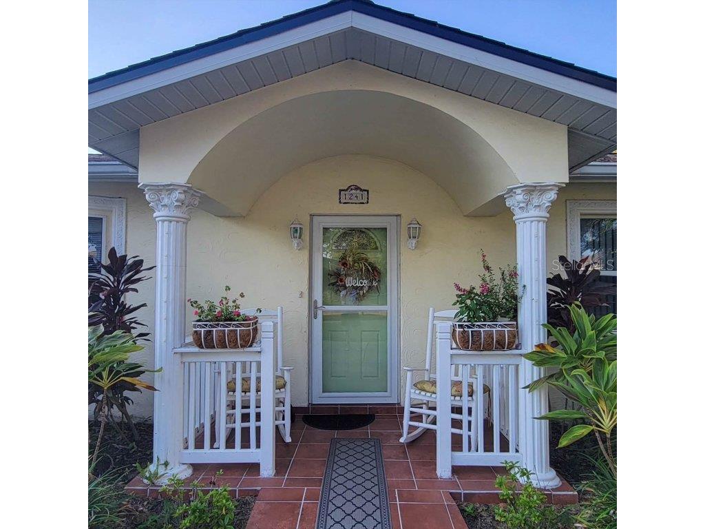 1241 Falcon Drive Dunedin FL 34698 A4581758 image1