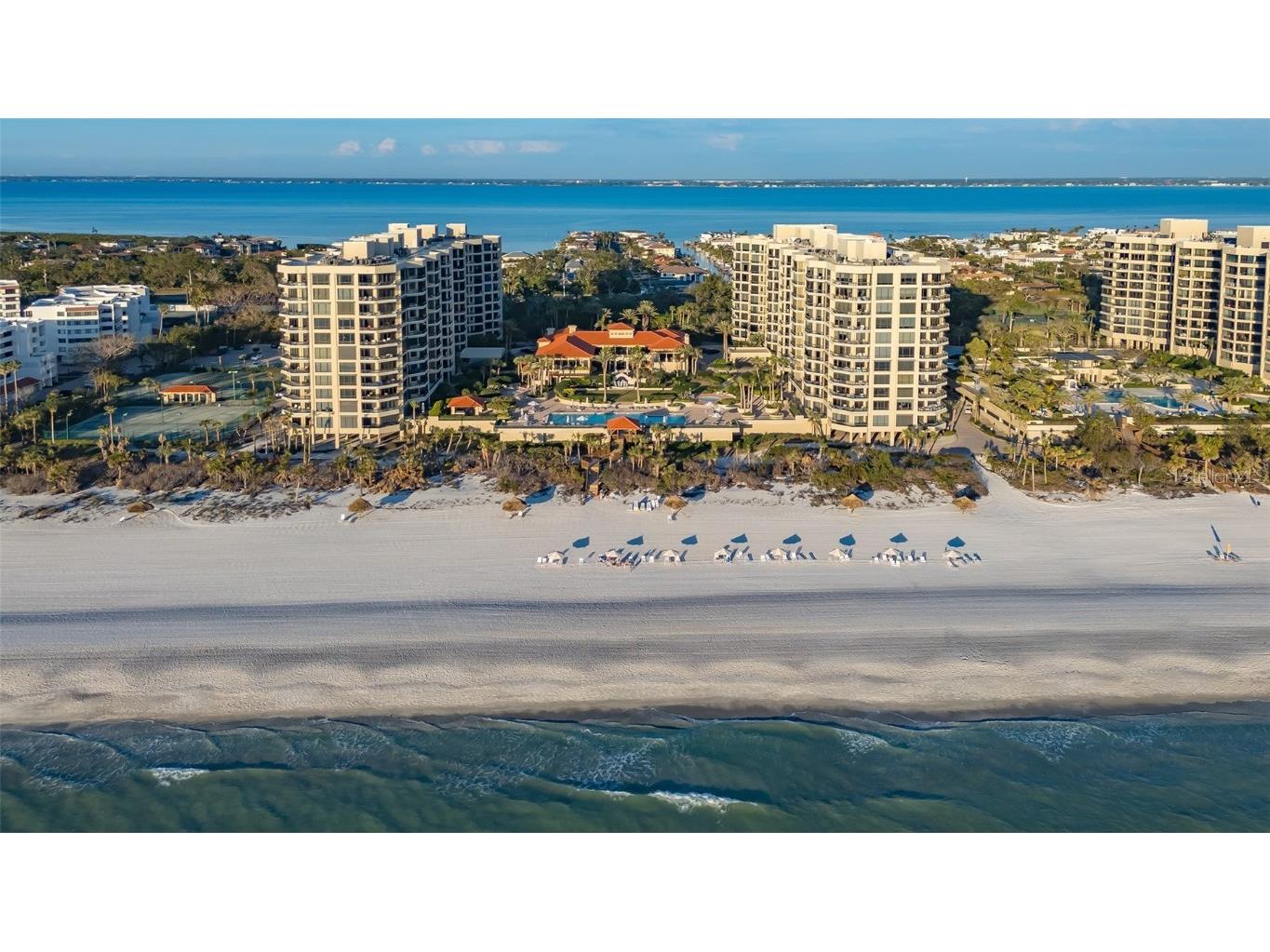 1241 Gulf Of Mexico Drive #1005 Longboat Key FL 34228 - GULF OF MEXICO A4640586 image1