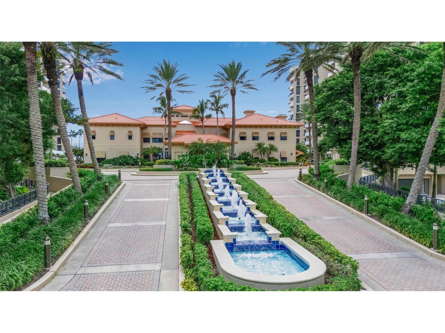 1241 Gulf Of Mexico Drive #109 Longboat Key FL 34228 - GULF OF MEXICO A4667851 image3