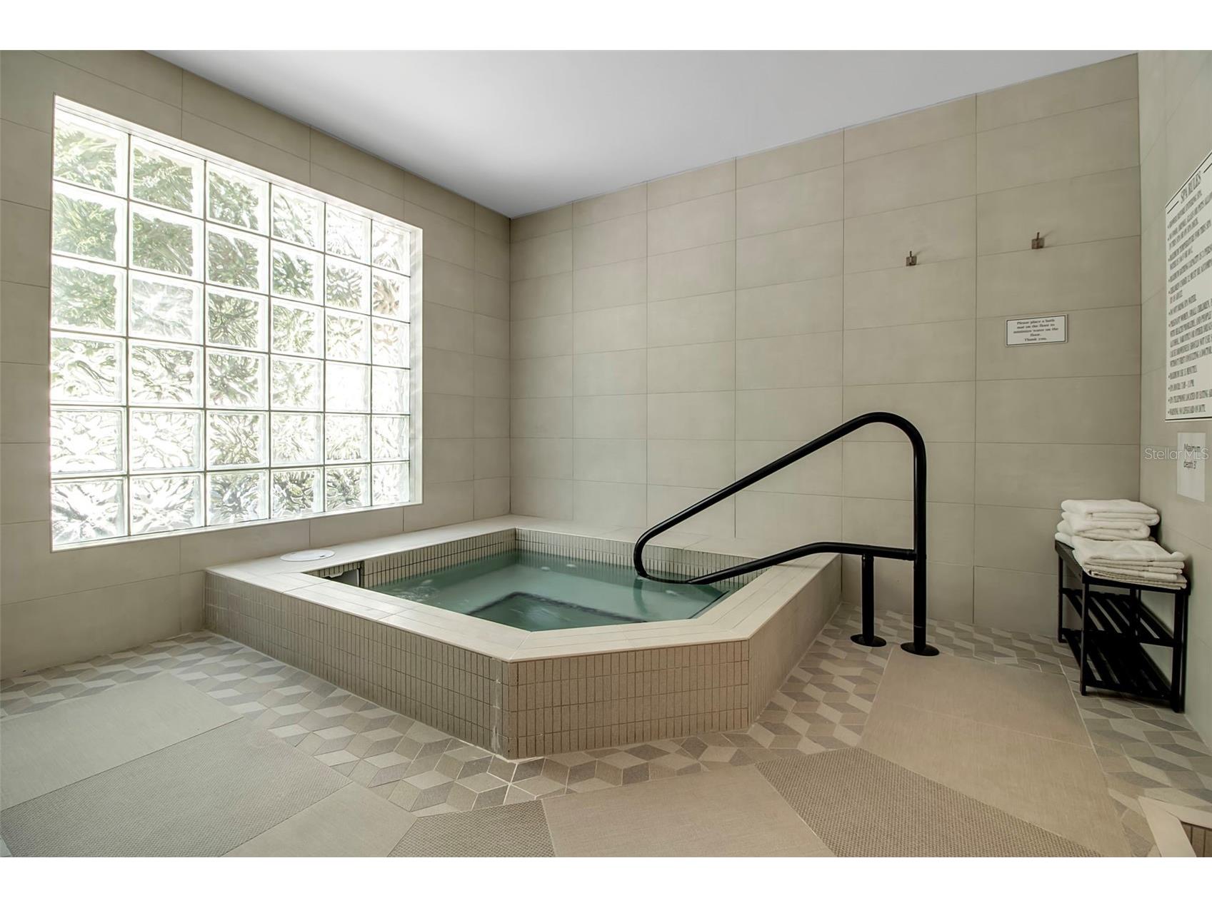 1241 Gulf Of Mexico Drive #109 Longboat Key FL 34228 - GULF OF MEXICO A4667851 image34