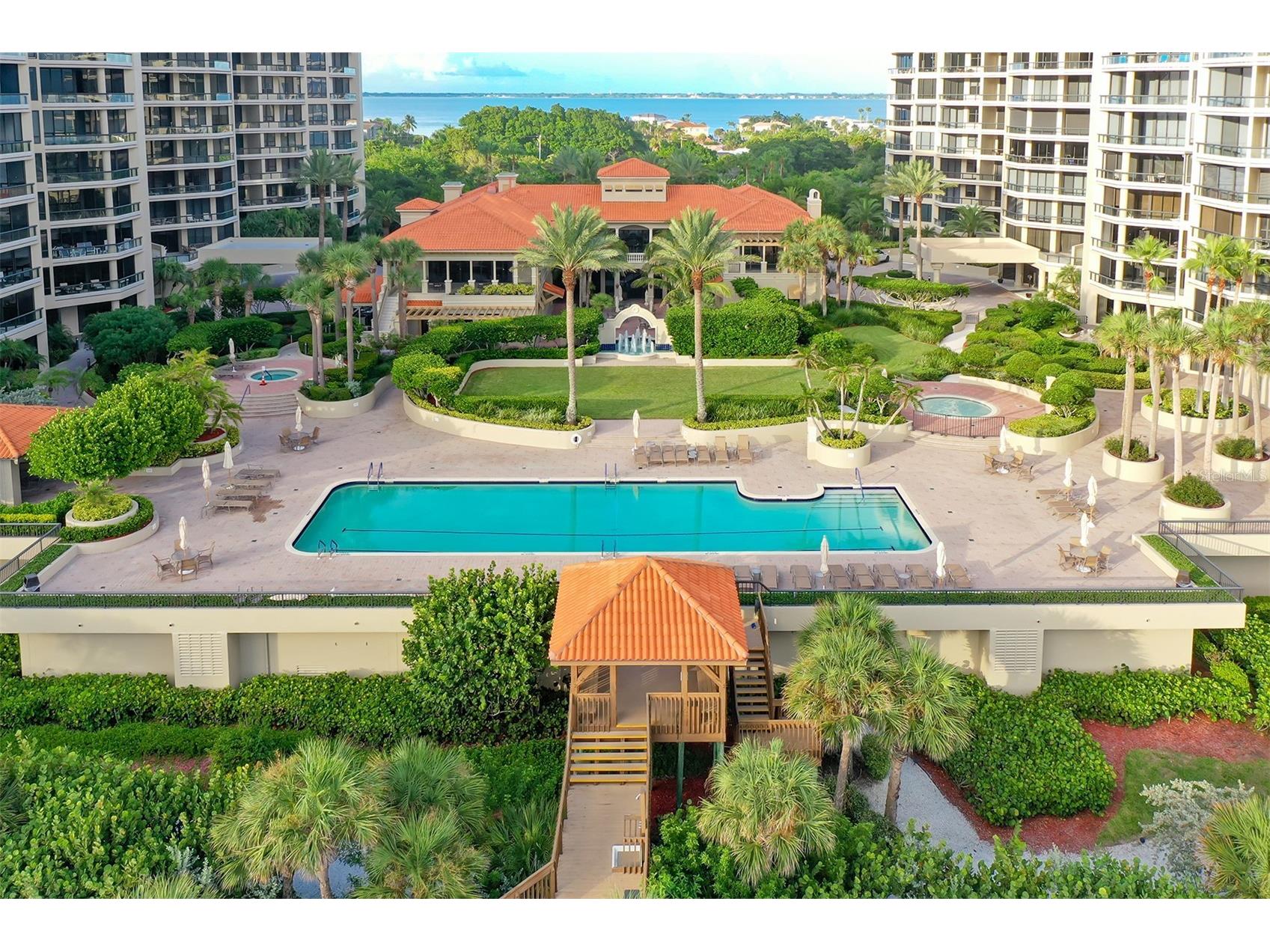 1241 Gulf Of Mexico Drive #111 Longboat Key FL 34228 - GULF OF MEXICO A4684166 image20