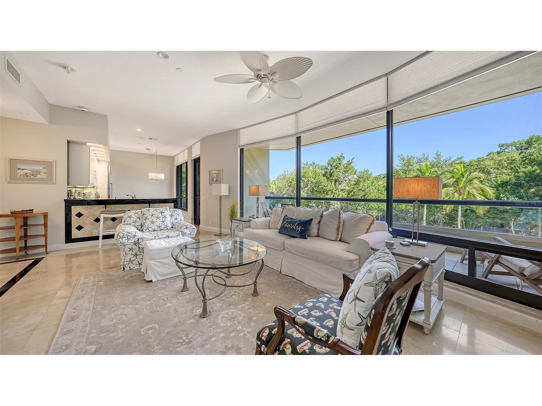 1241 Gulf Of Mexico Drive #111 Longboat Key FL 34228 - GULF OF MEXICO A4684166 image5