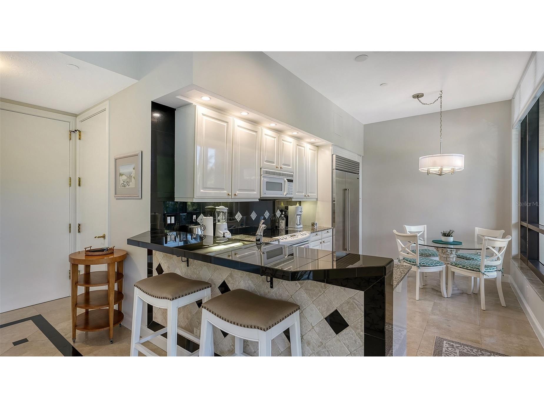 1241 Gulf Of Mexico Drive #111 Longboat Key FL 34228 - GULF OF MEXICO A4684166 image8