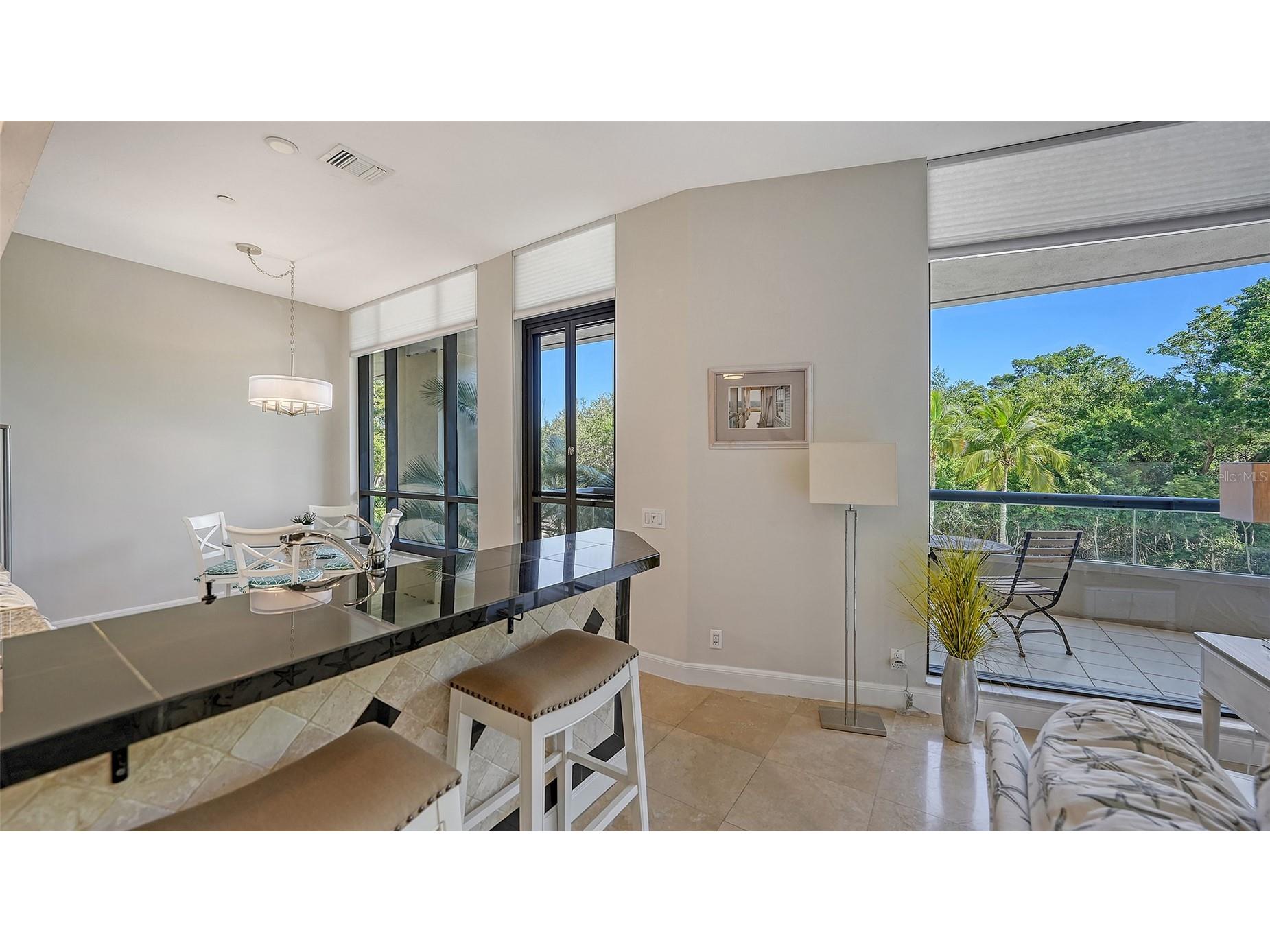 1241 Gulf Of Mexico Drive #111 Longboat Key FL 34228 - GULF OF MEXICO A4684166 image9
