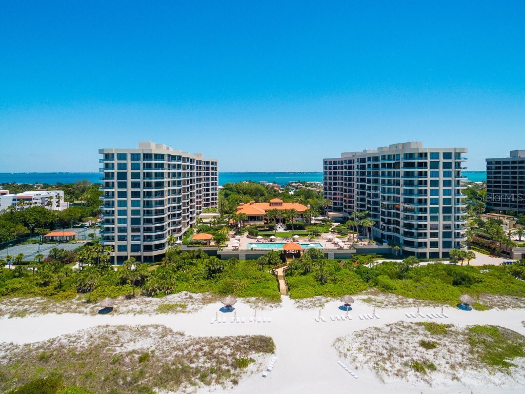 1241 Gulf Of Mexico Drive #203 Longboat Key FL 34228 - GULF OF MEXICO A4668344 image1