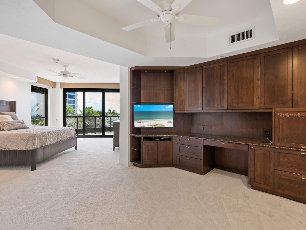 1241 Gulf Of Mexico Drive #203 Longboat Key FL 34228 - GULF OF MEXICO A4668344 image13