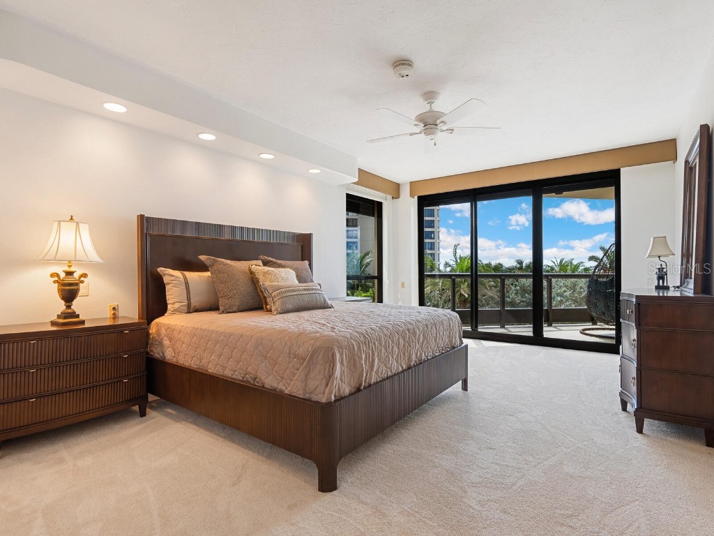 1241 Gulf Of Mexico Drive #203 Longboat Key FL 34228 - GULF OF MEXICO A4668344 image14