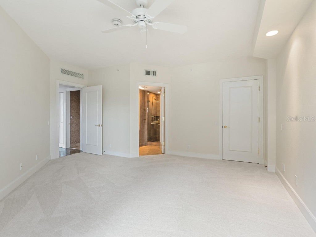 1241 Gulf Of Mexico Drive #203 Longboat Key FL 34228 - GULF OF MEXICO A4668344 image20