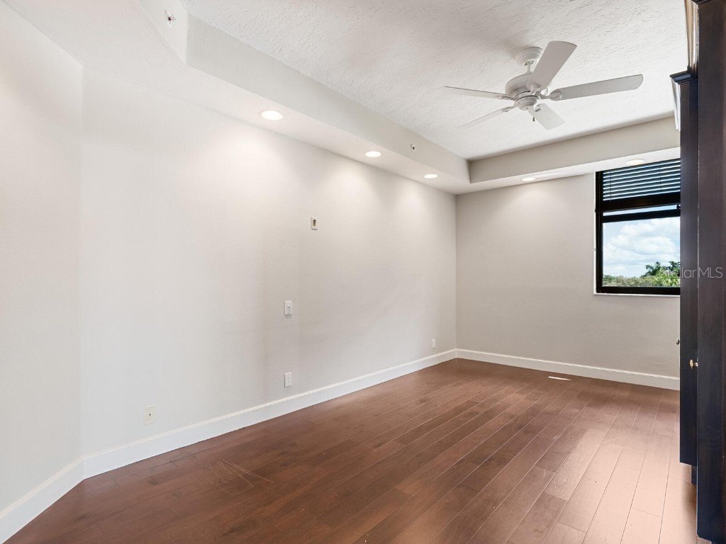 1241 Gulf Of Mexico Drive #203 Longboat Key FL 34228 - GULF OF MEXICO A4668344 image21