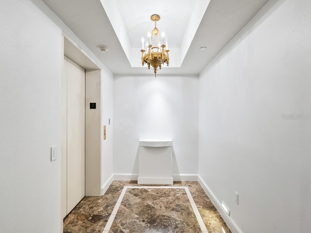 1241 Gulf Of Mexico Drive #203 Longboat Key FL 34228 - GULF OF MEXICO A4668344 image23