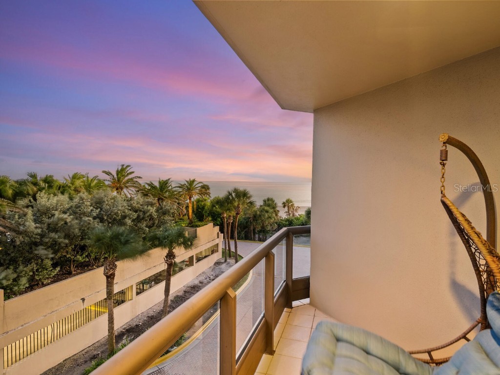 1241 Gulf Of Mexico Drive #203 Longboat Key FL 34228 - GULF OF MEXICO A4668344 image32